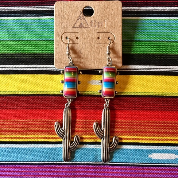 NWT 🌵Cactus🌈Serape dangle earrings... I adore! - Picture 4 of 5